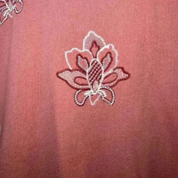 Loft Outlet Peach Pink 3/4 Sleeve Embroidered Floral Sweatshirt Women’s Size L - Picture 2 of 7